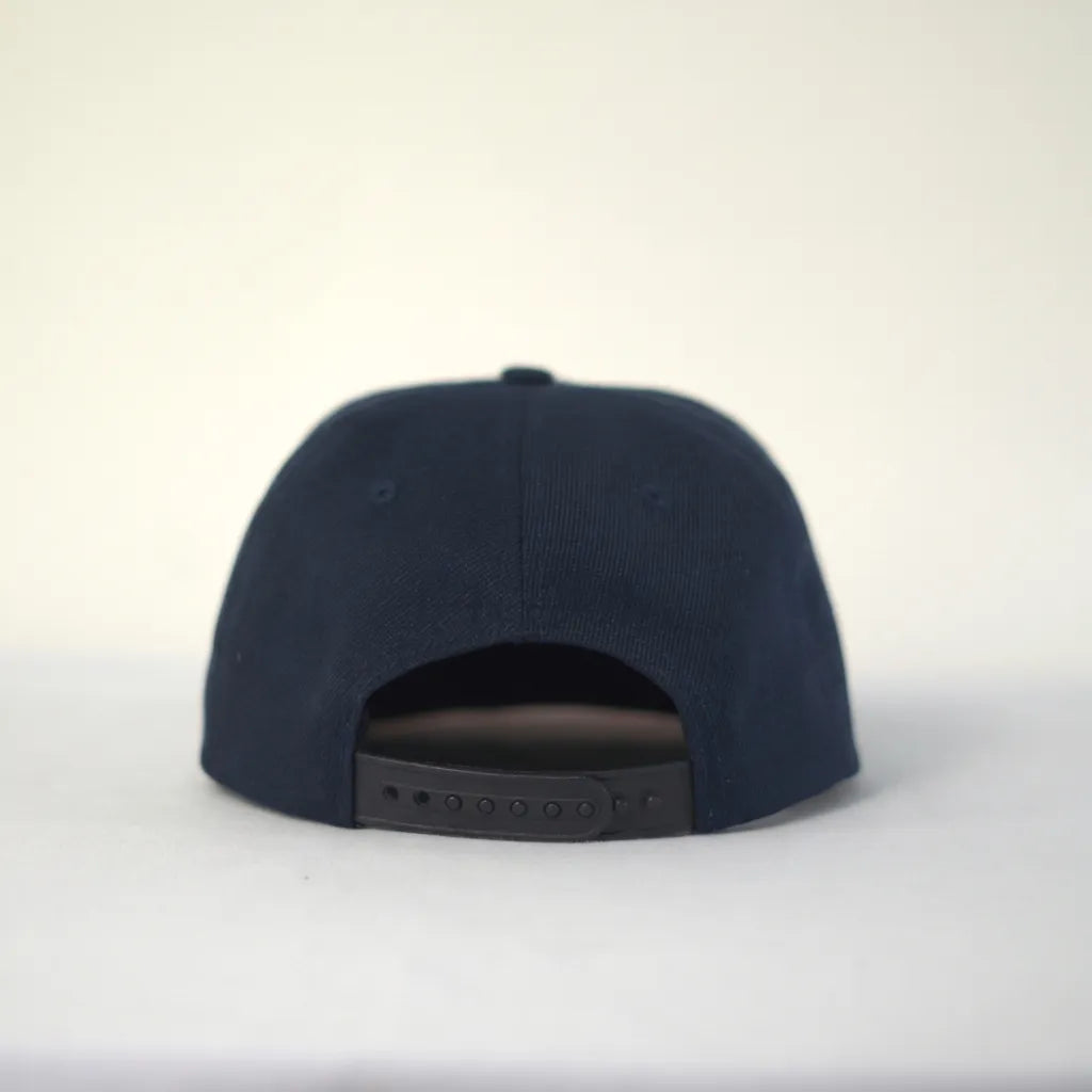 Boné azul escuro Blend