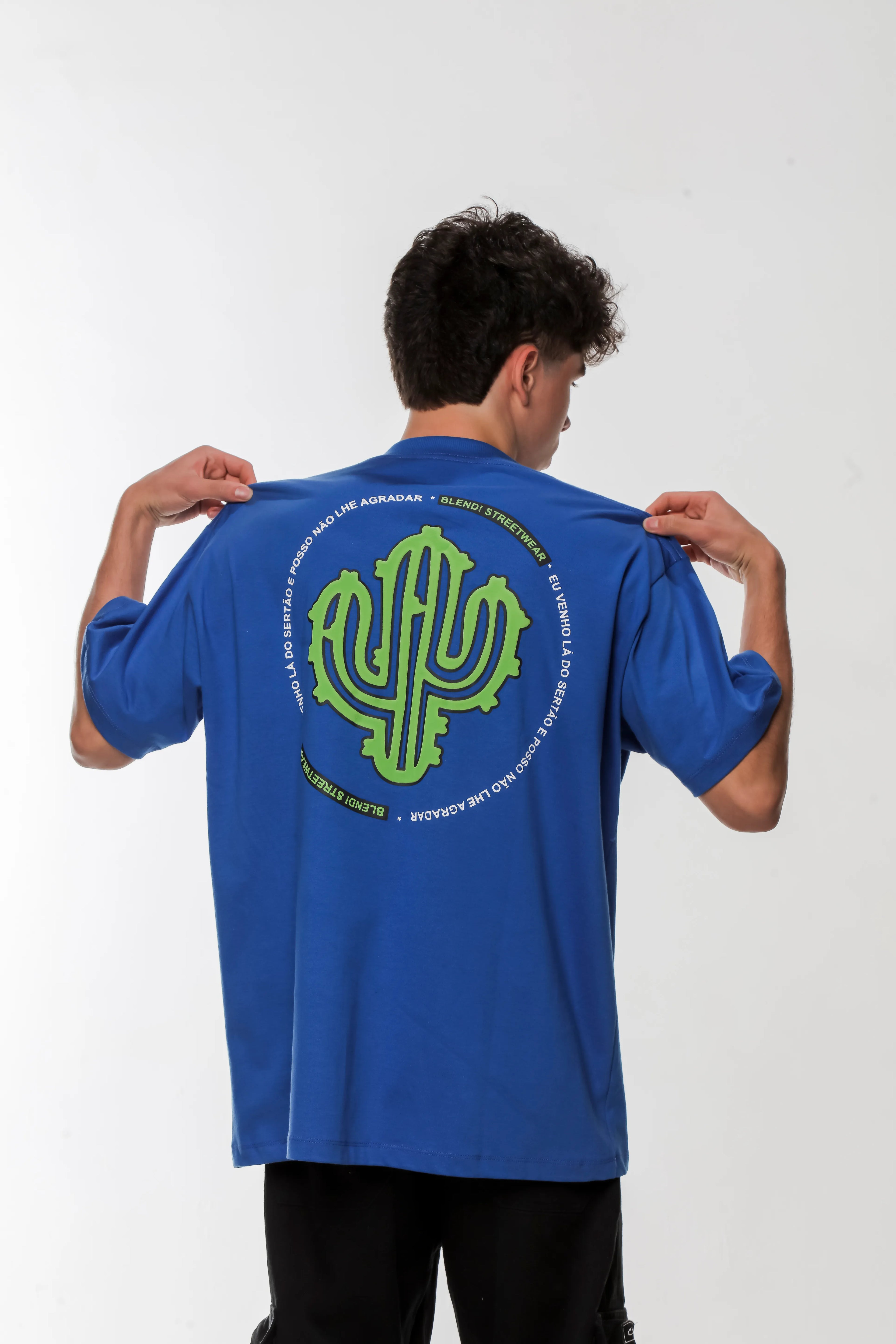 Camiseta Oversized estampa Cactus
