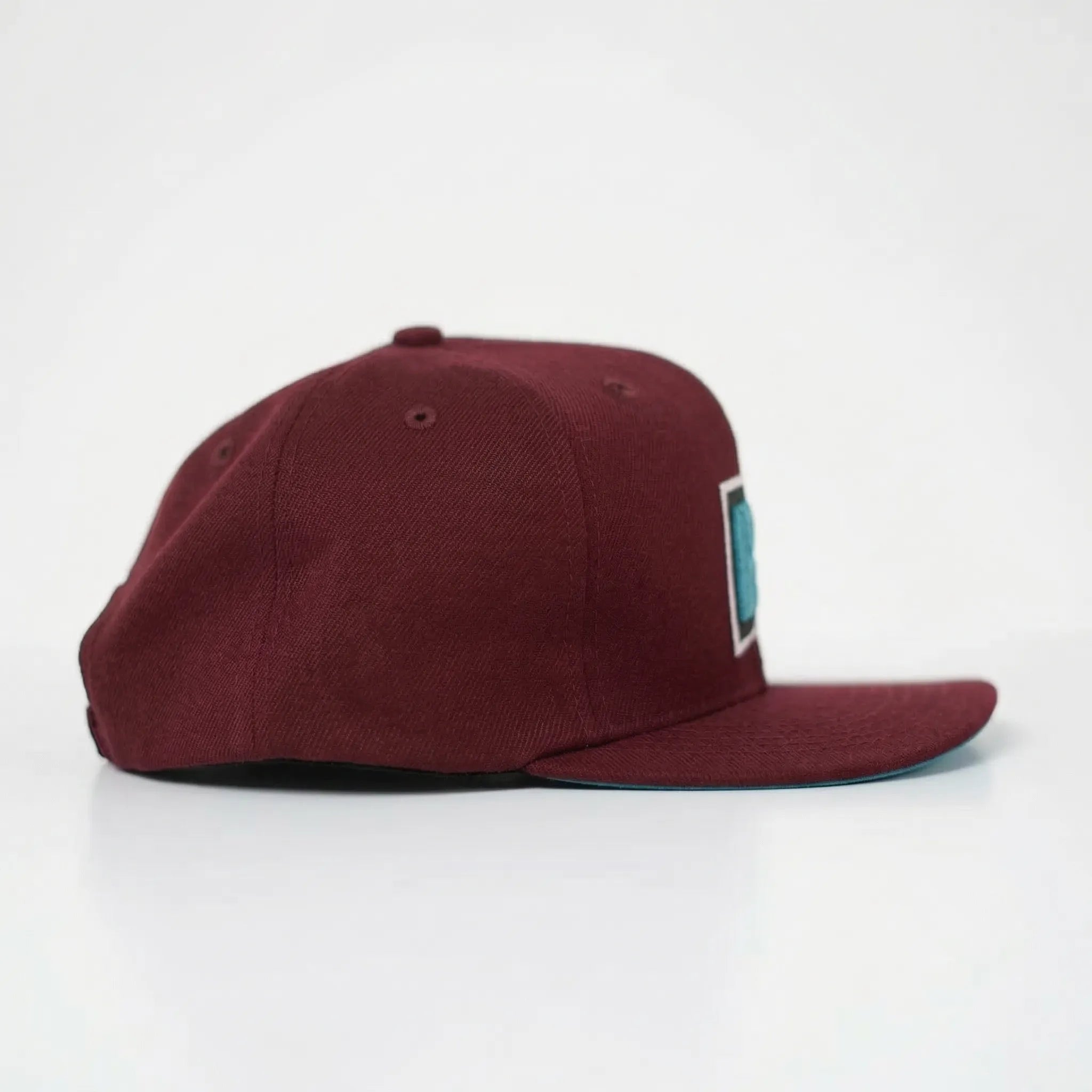 Boné Vermelho Blend